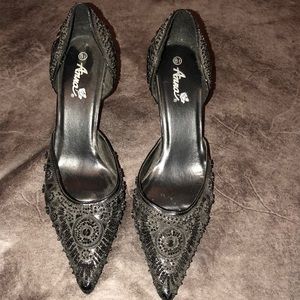 Black mini Heels sz8.5